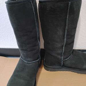 UGG Women's Black Suede Ankle Boots